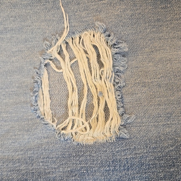 3X1 Distressed/ RawHemmed Cropped Jeans Sz 31 - Picture 5 of 14